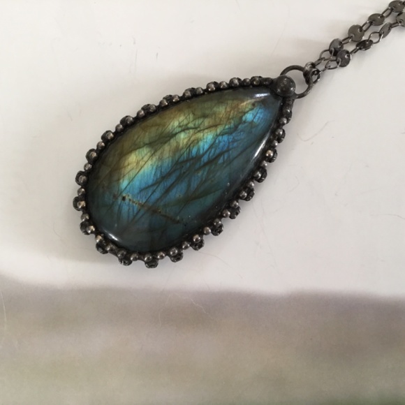 Labradorite and Sterling Silver Artisan Crafted Necklace is NWOT: Lots of Flash! - Picture 4 of 6